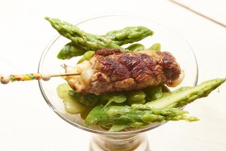 Maki de Veau à l'Ossau Sur une Salade de Fèves & Asperges